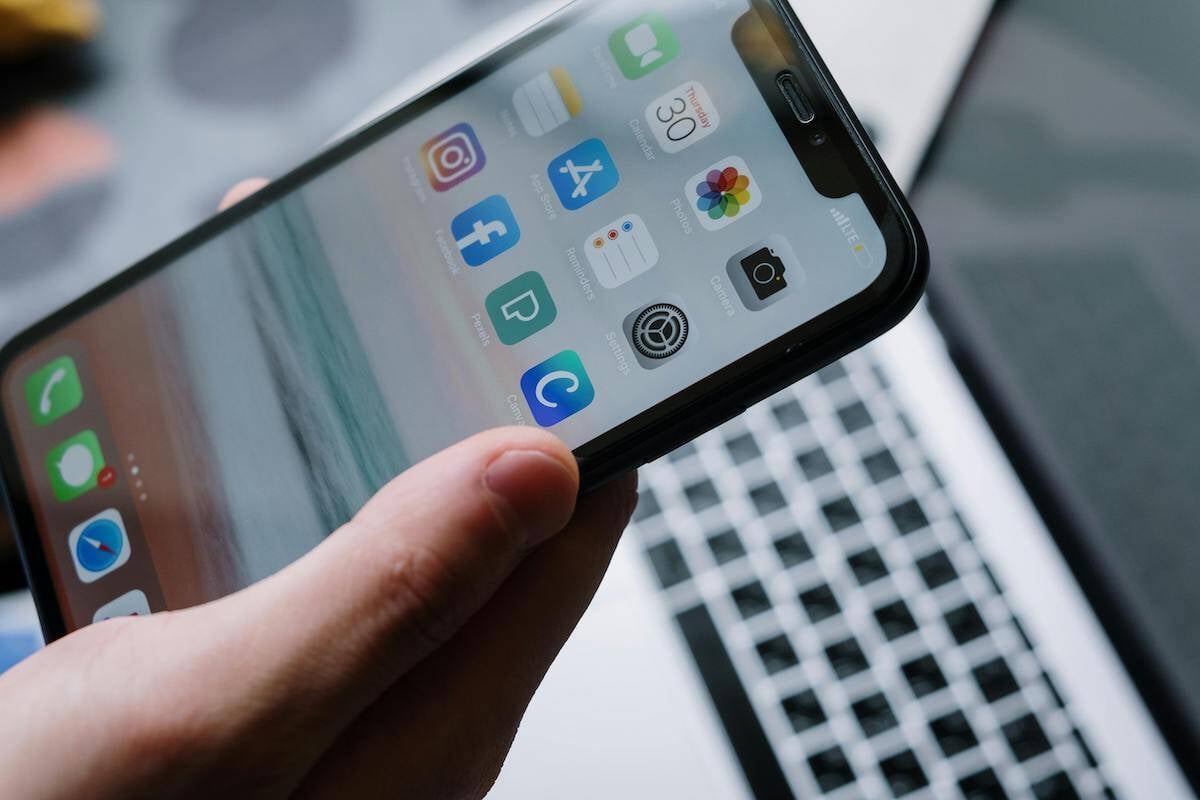 Integração de redes sociais Melhore o desempenho da criação de sites